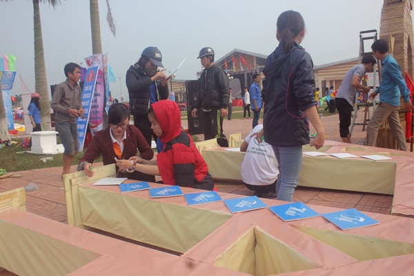 hoitraichaomungthanhlapdoan4