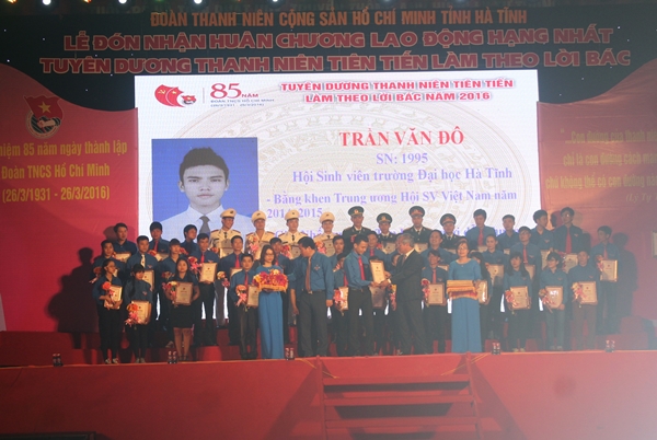 hoitraichaomungthanhlapdoan9