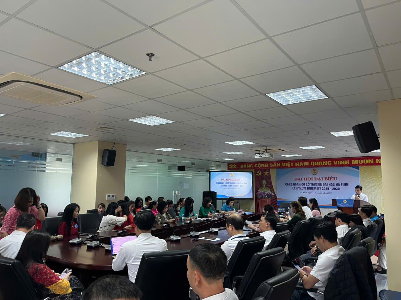 Đại hội Công đoàn Trường Đại học Hà Tĩnh lần thứ V, nhiệm kỳ 2025 – 2030 diễn ra thành công tốt đẹp
