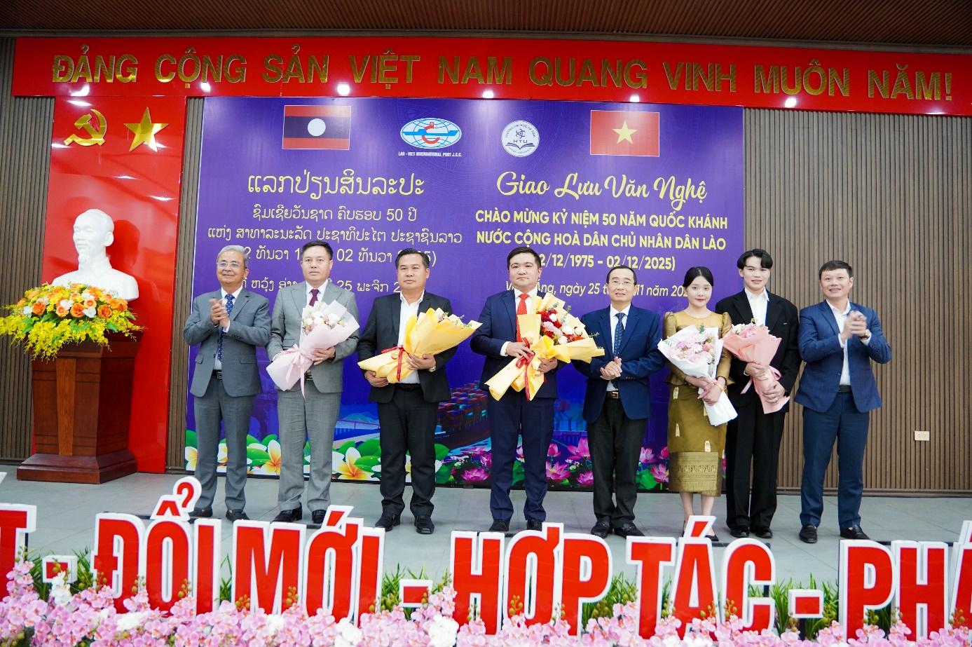 Giao luu VN Viet Lao 2025 2