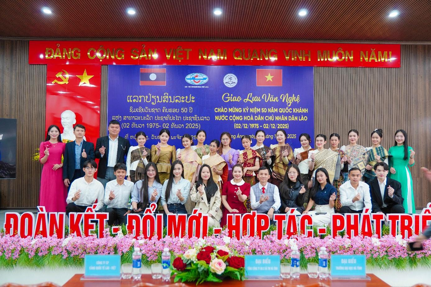 Giao luu VN Viet Lao 2025 5