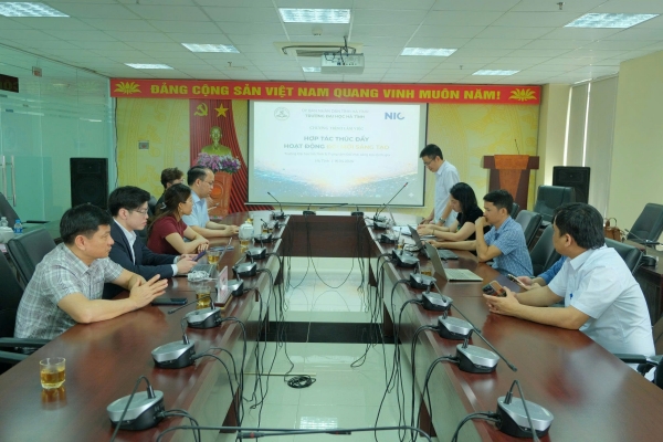 Hợp tác thúc đẩy đổi mới sáng tạo giữa Trường Đại học Hà Tĩnh và Trung tâm Đổi mới sáng tạo quốc gia