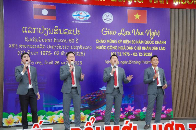 Giao luu VN Viet Lao 2025 4