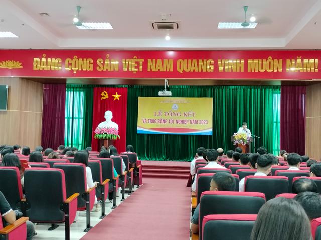 Le TN va trao bang 2023 1