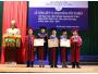 Trao bằng tốt nghiệp ngành Kế toán hệ VHVL