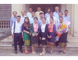 Sở Giáo dục và Thể thao tỉnh Ắttapư thăm và làm việc với Trường Đại học Hà Tĩnh
