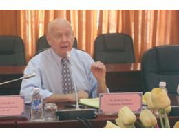 GS.TS Marcus D. Ingle thăm và làm việc với Trường Đại học Hà Tĩnh