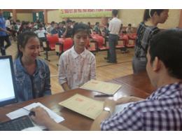 Tân sinh viên Trường Đại học Hà Tĩnh nhập học nguyện vọng 1