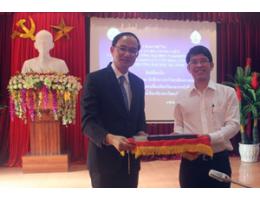 Trường Đại học Nakhon Phanom đến thăm, làm việc và giao lưu văn hóa với Trường Đại học Hà Tĩnh