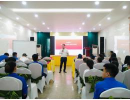Sinh viên Trường Đại học Hà Tĩnh tham gia khóa đào tạo Khởi sự kinh doanh cho thế hệ trẻ
