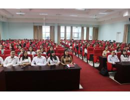 Cán bộ, giảng viên và sinh viên Trường Đại học Hà Tĩnh tin yêu và kỳ vọng vào Đại hội Đảng bộ bộ tỉnh Hà Tĩnh lần thứ XIX