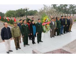 Trường Đại học Hà Tĩnh: Kỷ niệm ngày thành lập Quân đội nhân dân Việt Nam 22-12