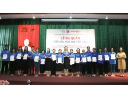 Tình nguyện viên Đại học Hà Tĩnh khí thế ra quân chiến dịch “Tiếp sức mùa thi” năm 2022