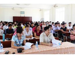 Khoa Lý luận chính trị tổ chức thành công Hội nghị Sinh viên nghiên cứu khoa học năm học 2014 - 2015