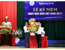Video Phó Thủ tướng Vũ Đức Đam dự Lễ kỷ niệm ngày Nhà giáo Việt Nam tại Trường Đại học Hà Tĩnh