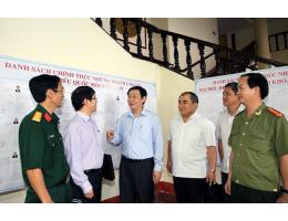 Phó Thủ tướng Vương Đình Huệ tiếp xúc cử tri tại Hà Tĩnh