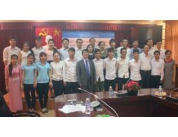 Gặp mặt trao thưởng cho sinh viên đạt giải cao tại các kỳ thi Olympic toàn quốc năm 2016